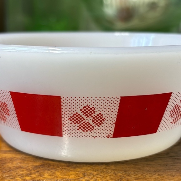 Mint condition vintage Federal Glass Midcentury red gingham bowl - Picture 3 of 8